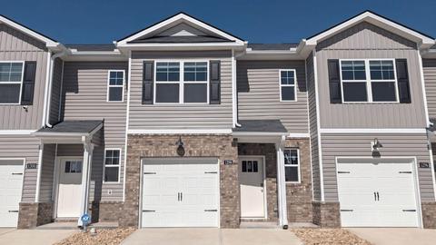 PEARSON 20'TH - FRONT ENTRY in Grovetown