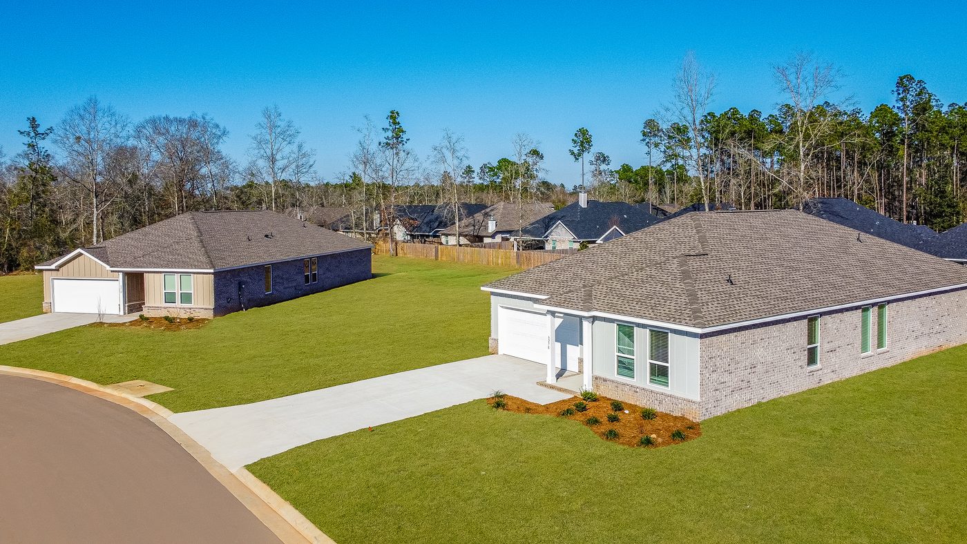 New homes in Pace